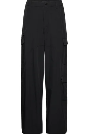 HAN Kjøbenhavn Washed Technical Cargo Trousers Designers Trousers Cargo Pants Black