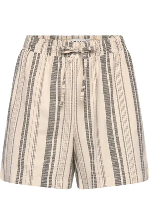 Ichi Ihlino Sho Bottoms Shorts Casual Shorts Beige