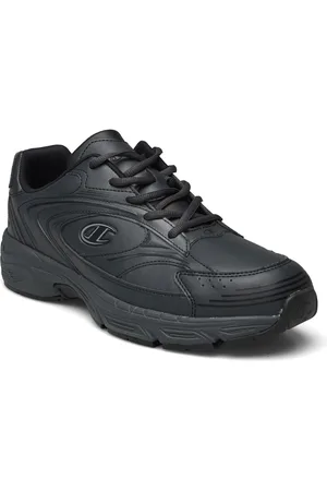 Champion Rn00 Fw Low Cut Shoe Low-top Sneakers Black