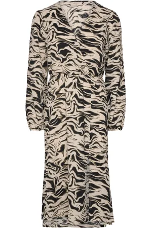 Freequent Fqnalia-Dress Knælang Kjole Black
