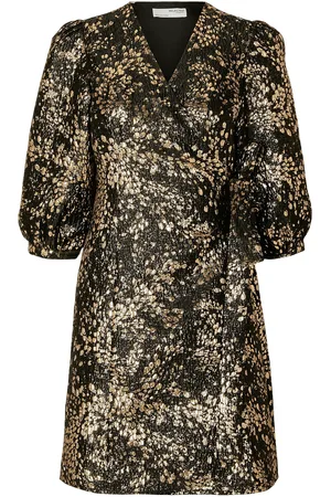 SELECTED Slfpaula-Siv Golden Leo 3/4 Short Dressb Kort Kjole Gold