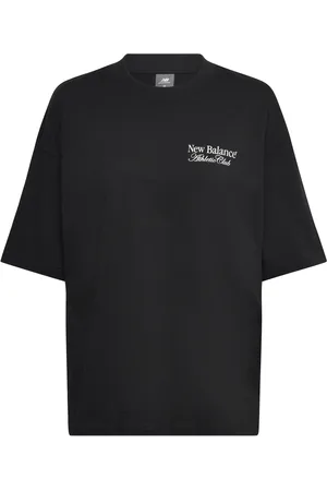 New Balance Linear Graphic Over D T-Shirt Sport Women Sport Clothing Sports Tops & T-shirts Sport T-Skjorte Black