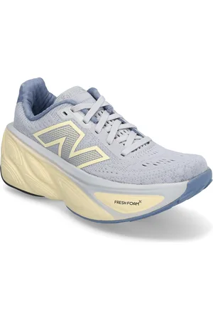 New Balance Freshfoam More V5 Sport Sport Shoes Sport Running Shoes Blue