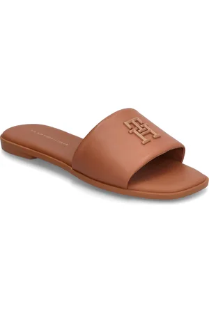 Tommy Hilfiger Th Logo Hardware Leather Mule Sandal Med Hæl Brown