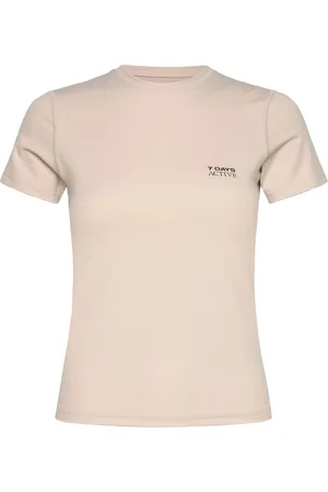 7 DAYS ACTIVE Womens Short Sleeve Training Tee Sport Women Sport Clothing Sports Tops & T-shirts Sport T-Skjorte Beige