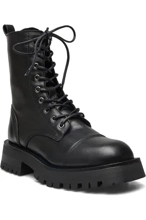 Newd Women Boots Shoes Boots Ankle Boots Laced Boots Black
