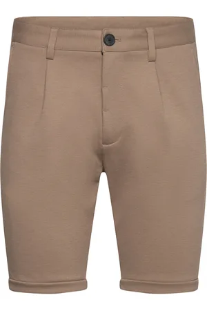 Lindbergh Pleated Shorts Bottoms Shorts Chinos Shorts Brown