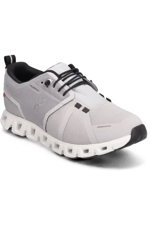 On Running Cloud 5 Wateroof W Shoes Sport Shoes Running Shoes Grey