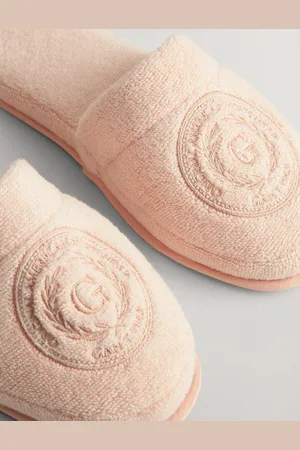 GANT Crest Slippers Slippers Hjemmesko Pink