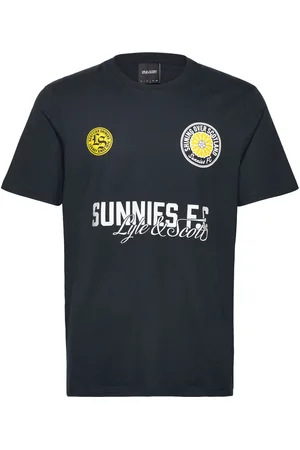 Lyle & Scott Sunnies Fc Graphic T-Shirt Tops T-Kortærmet Skjorte Black