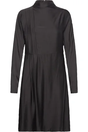 SELECTED Slfalana Ls Short Satin Dress B Knælang Kjole Black
