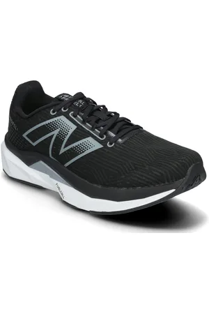 New Balance Fuelcell Propel V5 Sport Sport Shoes Sport Running Shoes Black