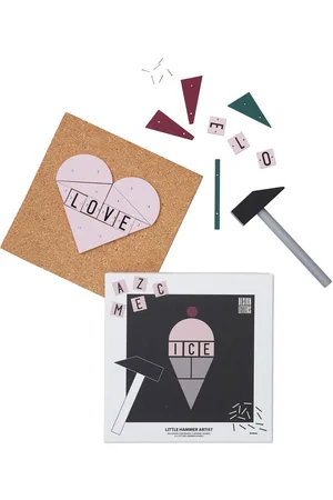 Design Letters Hammer Artist Patterned