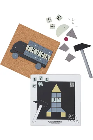 Design Letters Hammer Artist Patterned