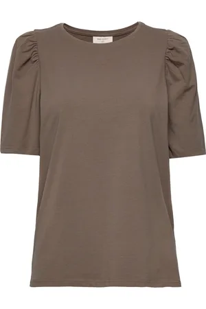 Freequent T-Shirt From Freequent In A Soft Material. The T-Shirt Has A Simple Silhouette W Brown