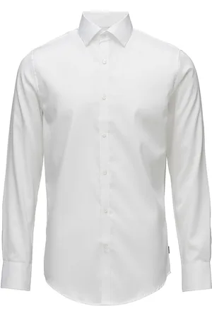 Matinique Trostol White