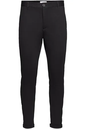 Lindbergh Superflex Knitted Cropped Pant Black