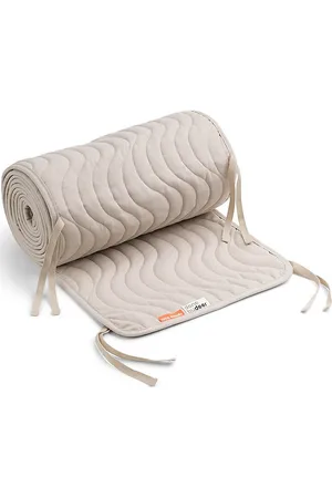 Done by Deer Quilted Bed Bumper W/Strings Waves Sand D By Deer Cream