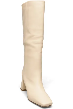 Dear Frances Bucket Boot Beige