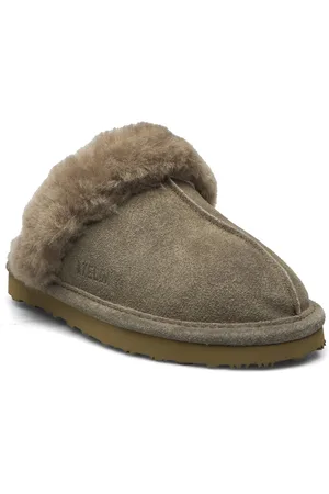Axelda Nancy Khaki