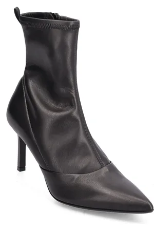 Calvin Klein Geo Stil Stretch Ankle Boot 70 Black