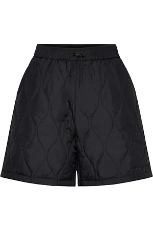 Röhnisch Quilted Shorts Black
