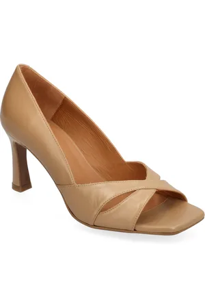 Billi Bi Pumps Beige