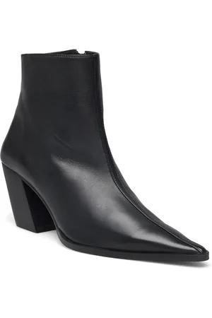 Filippa K Pointy Ankle Boots Black