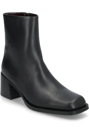 Filippa K Classic Leather Boots Black