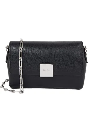 Calvin Klein Ck Plaque Sm Crossbody W/Chain Black