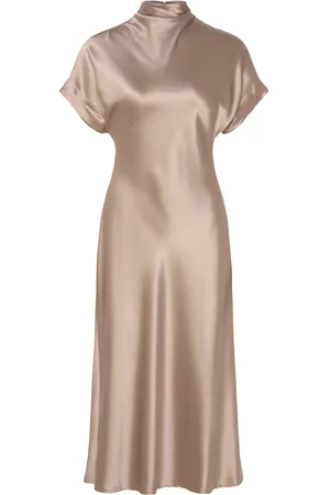 By Malina Alivia Short Sleeve Satin Midi Dress Cream