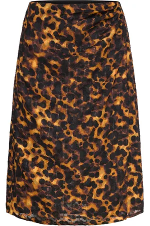 Soaked in Luxury Slgunvy Skirt Brown