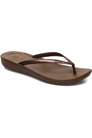 FitFlop Iqushion Ergonomic Flip-Flops Brown