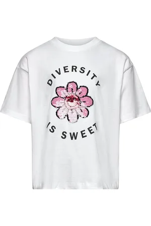 The New Tnninette Os S_S Tee White