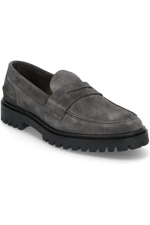 GARMENT PROJECT Aaron Penny Loafer - Charcoal Suede Grey
