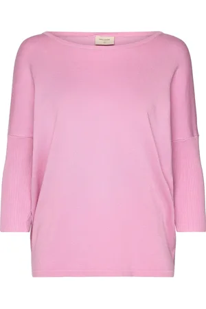Freequent Pullover From Freequent In A Soft, Fine-Knit Material. The Pullover Has A Simple Pink