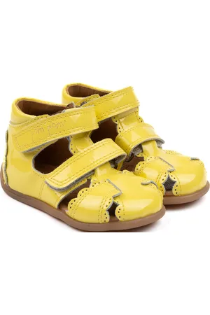 Pom Pom Starters Two Velcro Scalloped Sand Yellow