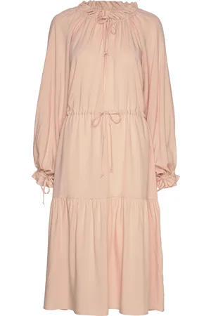 Black Halo Tundra Midi Dress Pink