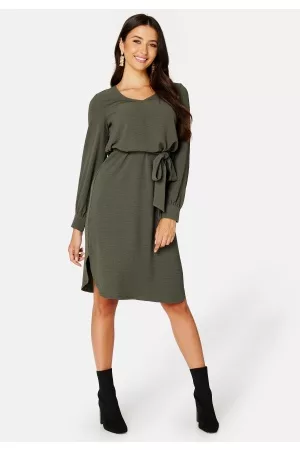 Happy Holly Elara dress 32/34
