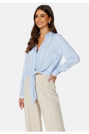 BUBBLEROOM Kvinder Casual skjorter - Leona knot shirt Light blue / Offwhite L