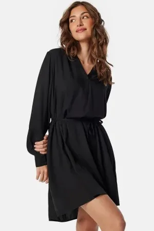 SELECTED Slfmaddi Ls V-neck Short Dress 38