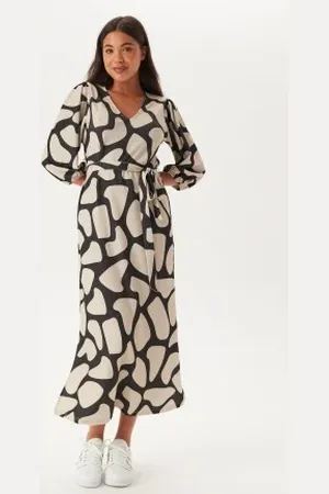 Happy Holly Structured Puff Sleeve Midi Dress 48/50