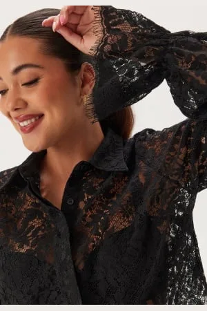 Happy Holly Buttoned Lace Shirt 32/34