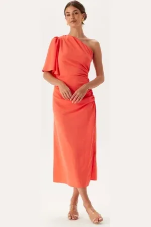 BUBBLEROOM Ruched One Shoulder Midi Dress 42