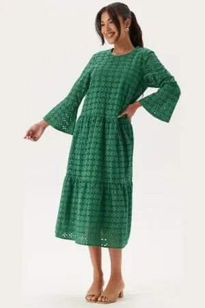 Happy Holly Broderie Anglaise Round Neck Dress 32/34