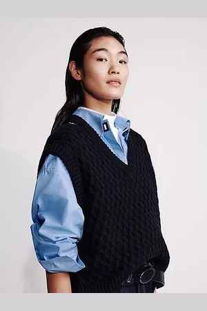 Calvin Klein Merino Wool Cable Knit Relaxed Vest