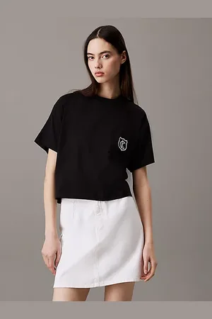Calvin Klein Cropped Shield Logo T-shirt