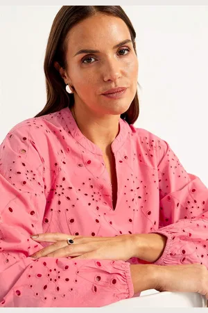 Cellbes Bluse med broderi