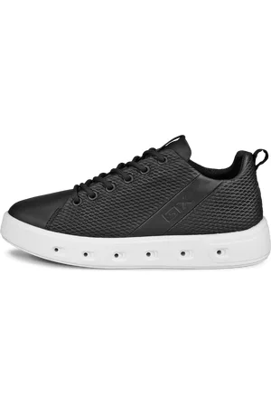 Ecco Street 720 W