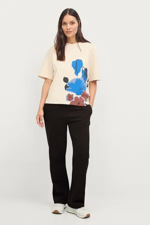 Soaked in Luxury Top slMagana Printed Tee SS